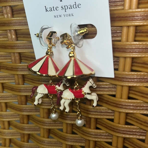 ♠️kate spade Winter Wonderland 3D Carousel Statement Dangling Earrings, NWT - Picture 12 of 14
